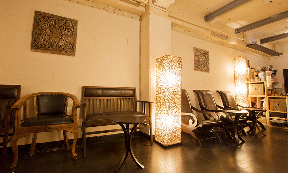 店舗 水タバコ シーシャ専門店 チルイン